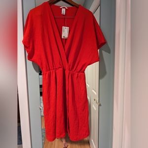 Short sleeve red crepe dress